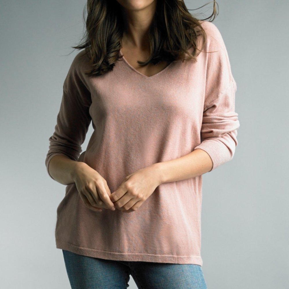 NWT Tempo Mauve Knit V-Neck Sweater